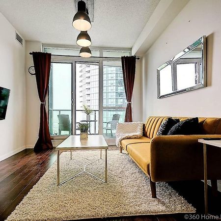 30 Off Lake View Property Heart Of Downtown Toronto Dış mekan fotoğraf