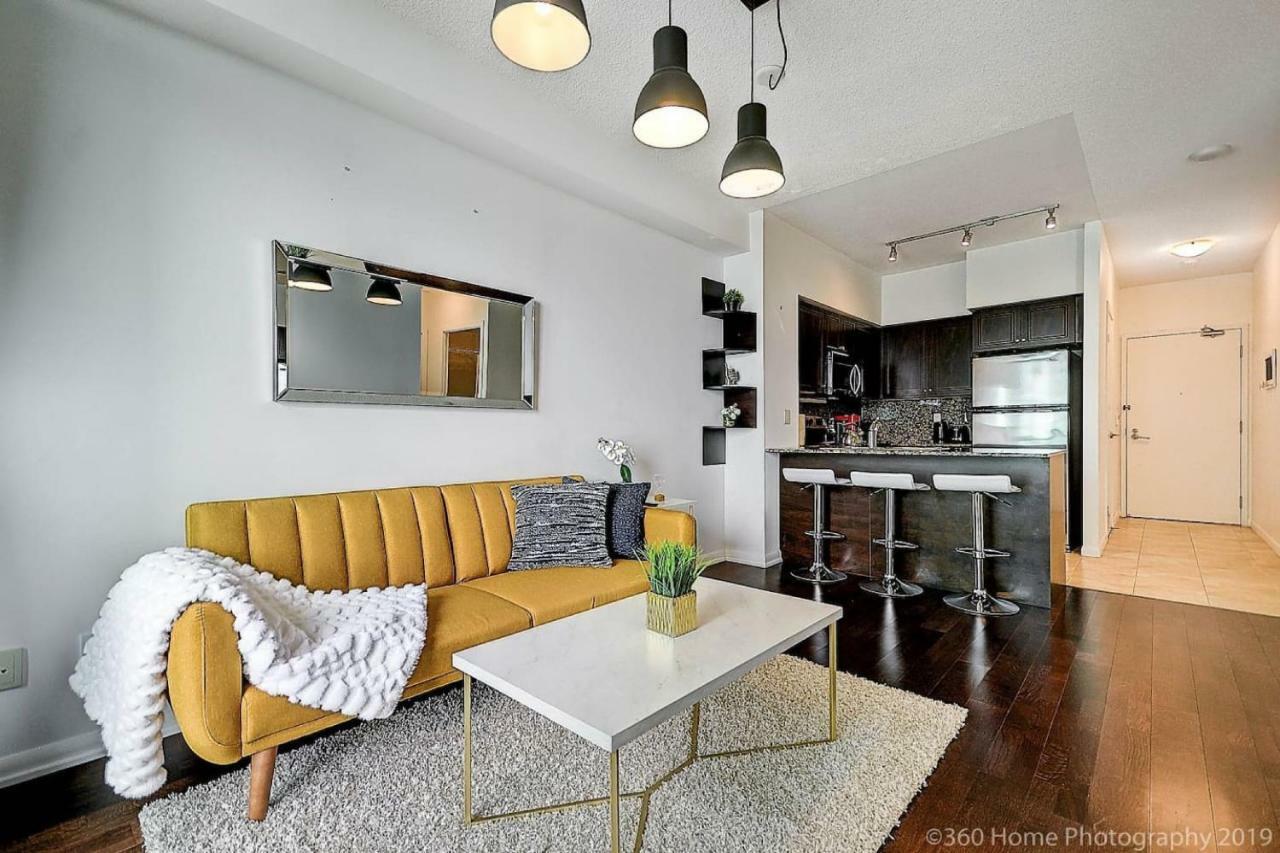 30 Off Lake View Property Heart Of Downtown Toronto Dış mekan fotoğraf